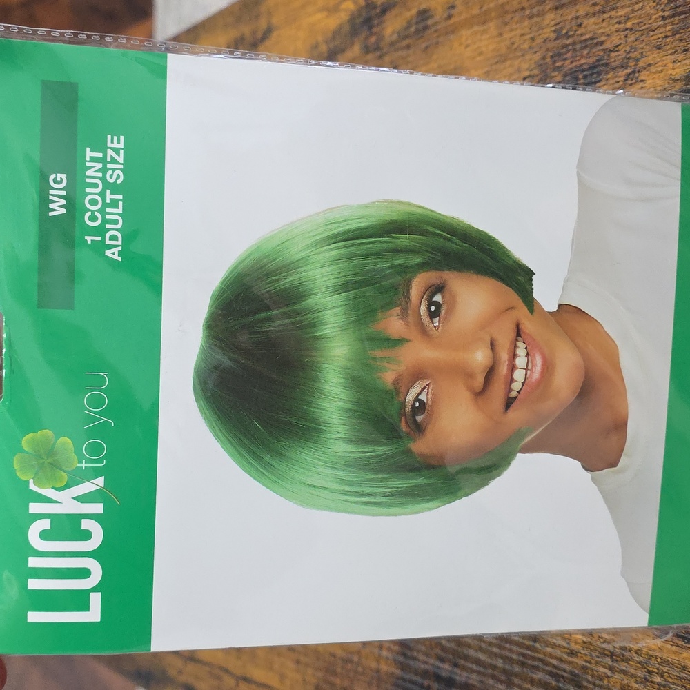 NWT Green Bob Wig